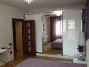 Satılır 3 otaqlı 90 m2 köhnə tikili Hüseyn Cavid parkı