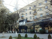 Satılır 2 otaqlı 70 m2 köhnə tikili Elmlər Akademiyası m.