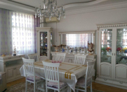 Satılır 4 otaqlı 160 m2 yeni tikili Qara Qarayev m.