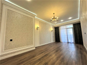 Satılır 3 otaqlı 105 m2 yeni tikili 28 May m.