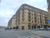 İcarəyə verilir 3 otaqlı 135 m2 yeni tikili Ağ şəhər