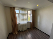 Satılır 2 otaqlı 50 m2 köhnə tikili 8 km