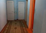 İcarəyə verilir 9 otaqlı 300 m2 həyət evi 8 km