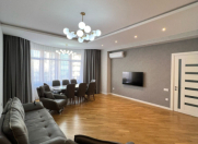 İcarəyə verilir 3 otaqlı 130 m2 yeni tikili İçəri Şəhər m.