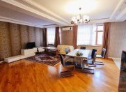 Satılır 4 otaqlı 132 m2 yeni tikili Masazır