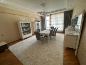 Satılır 5 otaqlı 200 m2 yeni tikili 20 yanvar m.