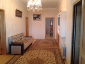 Satılır 5 otaqlı 318 m2 həyət evi Sulutəpə