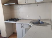 İcarəyə verilir 1 otaqlı 40 m2 köhnə tikili Y.Günəşli