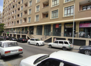 Satılır 1 otaqlı 190 m2 obyekt İnşaatçılar m.