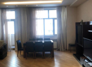 Satılır 4 otaqlı 200 m2 yeni tikili 28 May m.