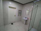 Satılır 2 otaqlı 78.5 m2 yeni tikili Xalqlar Dostluğu m.