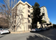 Satılır 2 otaqlı 60 m2 köhnə tikili 28 May m.