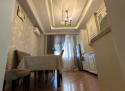 Satılır 4 otaqlı 163 m2 yeni tikili İnşaatçılar m.