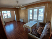 Satılır 2 otaqlı 65 m2 köhnə tikili 8 mkr