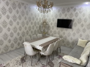 Satılır 4 otaqlı 130 m2 köhnə tikili Asan Xidmət-2