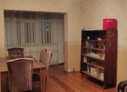 Satılır 3 otaqlı 90 m2 köhnə tikili Elmlər Akademiyası m.