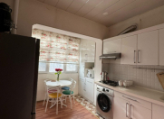 Satılır 2 otaqlı 65 m2 köhnə tikili Həzi Aslanov