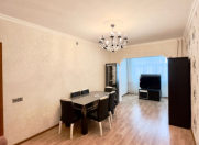 Satılır 3 otaqlı 80 m2 köhnə tikili Azadlıq prospekti m.