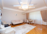 Satılır 3 otaqlı 150 m2 yeni tikili 8 km