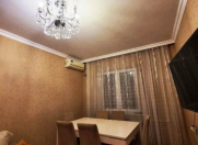 Satılır 2 otaqlı 60 m2 köhnə tikili Xalqlar Dostluğu m.