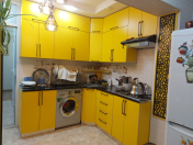 Satılır 4 otaqlı 90 m2 köhnə tikili Buzovna