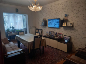Satılır 3 otaqlı 80 m2 köhnə tikili Şah İsmayıl Xətai m.