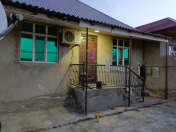 Satılır 3 otaqlı 2 m2 həyət evi Xətai r.