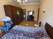 Satılır 4 otaqlı 172 m2 yeni tikili Nizami m.