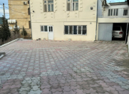 Satılır 8 otaqlı 600 m2 həyət evi Bakıxanov