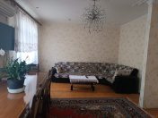 Satılır 4 otaqlı 130 m2 köhnə tikili Badamdar