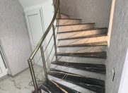 Satılır 3 otaqlı 1.5 m2 yeni tikili Qaraçuxur