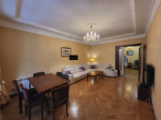 İcarəyə verilir 3 otaqlı 110 m2 yeni tikili Nizami m.