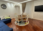 Satılır 3 otaqlı 100 m2 köhnə tikili Elmlər Akademiyası m.