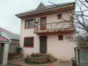 Satılır 5 otaqlı 200 m2 həyət evi Saray