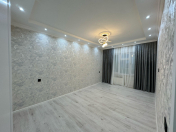 Satılır 2 otaqlı 60 m2 köhnə tikili Xalqlar Dostluğu m.
