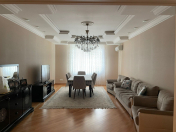 Satılır 3 otaqlı 130 m2 yeni tikili Nizami m.