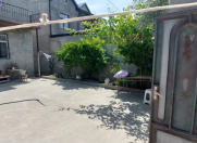 Satılır 8 otaqlı 150 m2 həyət evi Binə