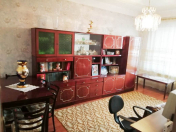 Satılır 4 otaqlı 105 m2 köhnə tikili 8 mkr