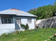 Satılır 5 otaqlı 1000 m2 həyət evi Oğuz