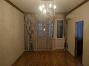 Satılır 2 otaqlı 45 m2 köhnə tikili Memar Əcəmi m.