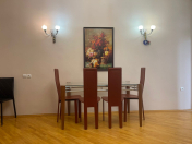 İcarəyə verilir 2 otaqlı 60 m2 köhnə tikili Sahil m.