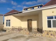 Satılır 6 otaqlı 200 m2 həyət evi Xaçmaz