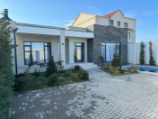 Satılır 4 otaqlı 180 m2 bağ evi Mərdəkan
