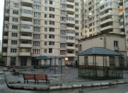 Satılır 3 otaqlı 133 m2 yeni tikili 8 Noyabr m.
