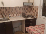 İcarəyə verilir 2 otaqlı 47 m2 köhnə tikili 3 mkr