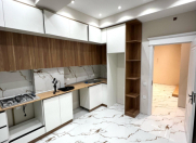 Satılır 2 otaqlı 65 m2 yeni tikili Qara Qarayev m.