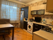 Satılır 2 otaqlı 57 m2 köhnə tikili 9 mkr