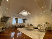 Satılır 5 otaqlı 360 m2 yeni tikili 28 May m.