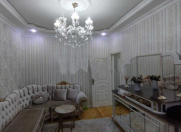 Satılır 2 otaqlı 58 m2 köhnə tikili 2 mkr