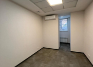 İcarəyə verilir 1 otaqlı 20 m2 ofis Səməd Vurğun parkı